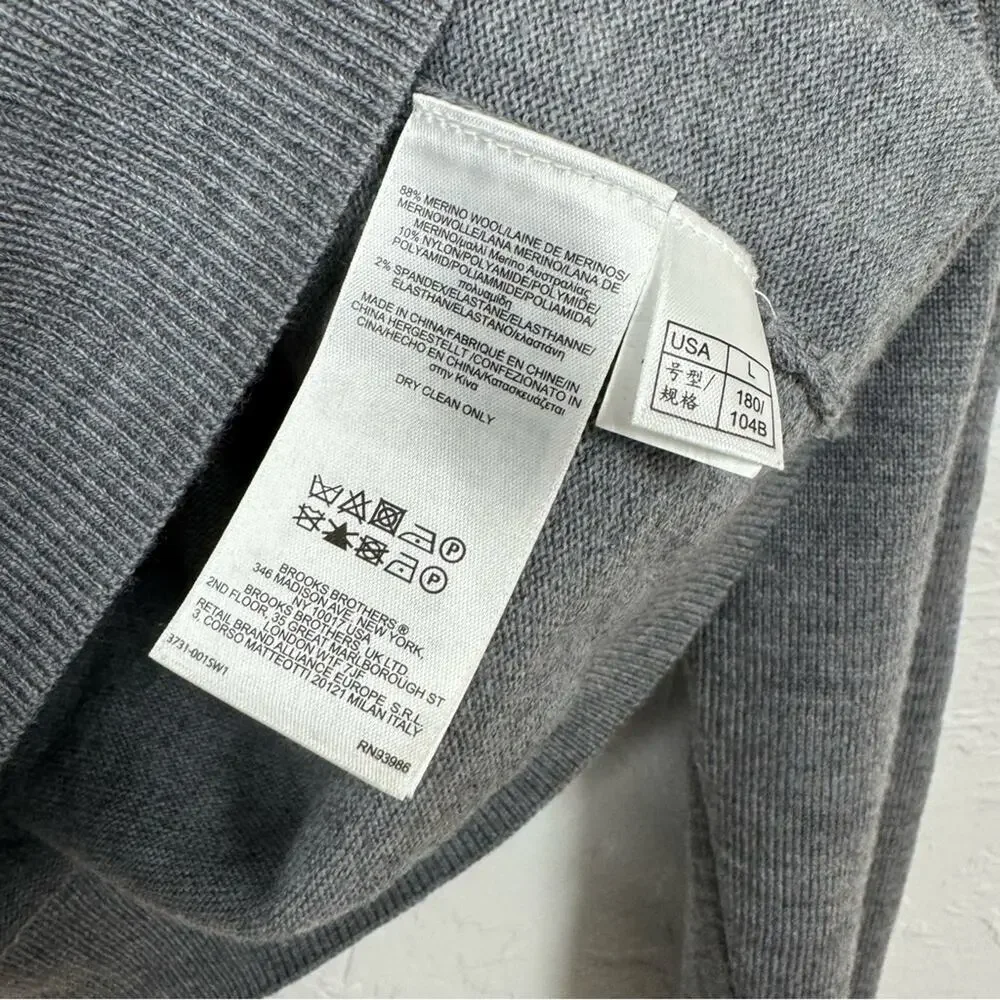 Brooks Brothers 346 Extra Fine Merino Wool Grey V Neck Mens Sweater L Preppy